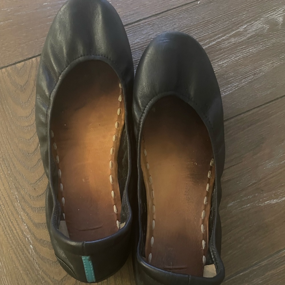 Tieks Matte Black Size 10